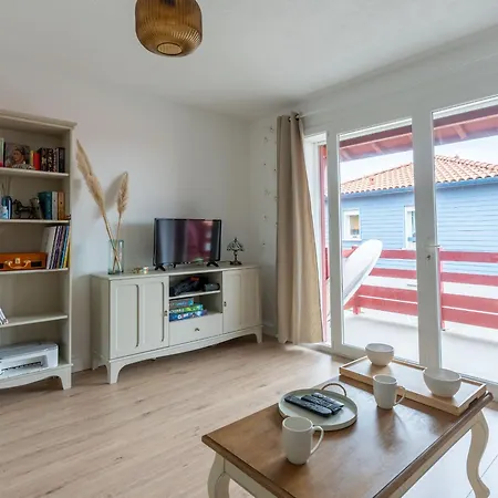 Apartment T2 Confortable Avec Parking - Bourg - Fr-1-319-602 Biscarrosse